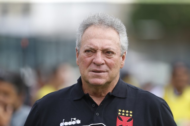 Técnico Abel Braga cobra quase R$ 2 milhões do Vasco em ...
