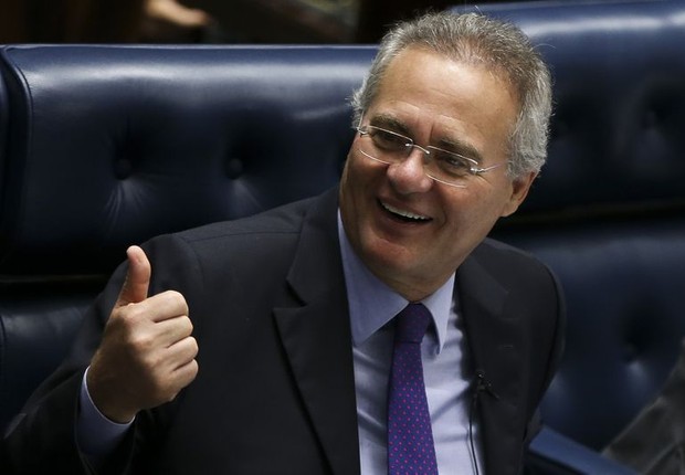 O presidente do Senado, Renan Calheiros (PMDB-AL), preside sessão após decisão do STF (Foto: Marcelo Camargo/Agência Brasil)