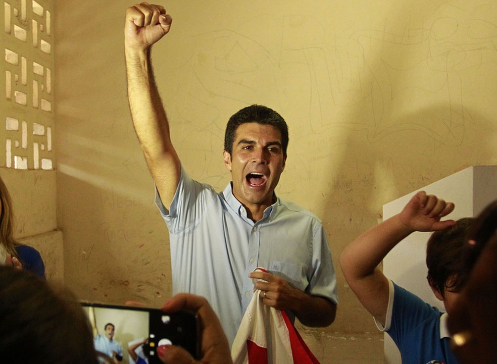 Helder renova força de clã Barbalho no Pará Política Valor Econômico