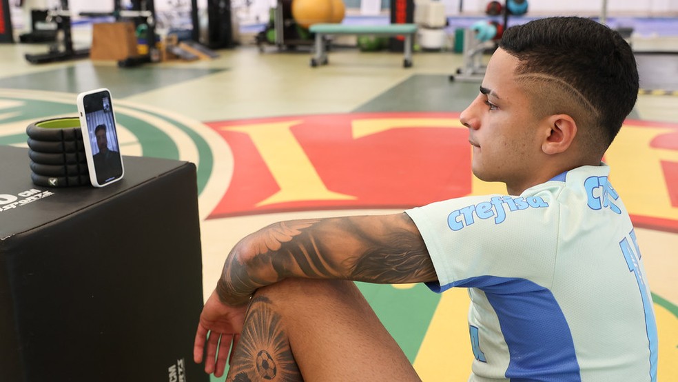 Giovani, atacante do Palmeiras, na Academia — Foto: Fabio Menotti / Palmeiras