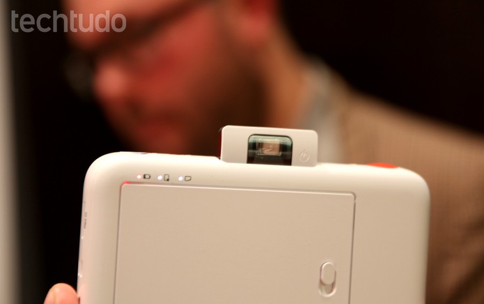 Polaroid Snap pode tirar fotos com 10 megapixels de resolução (Foto: Laura Martins/TechTudo)