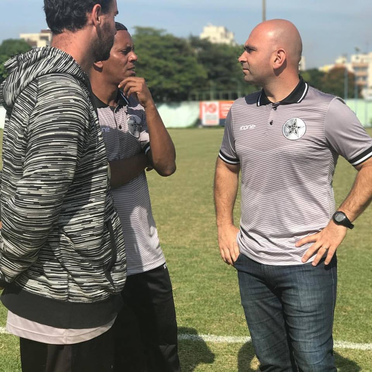 Carlos Leiria cita tradição do Resende na Copa Rio e quer time como
