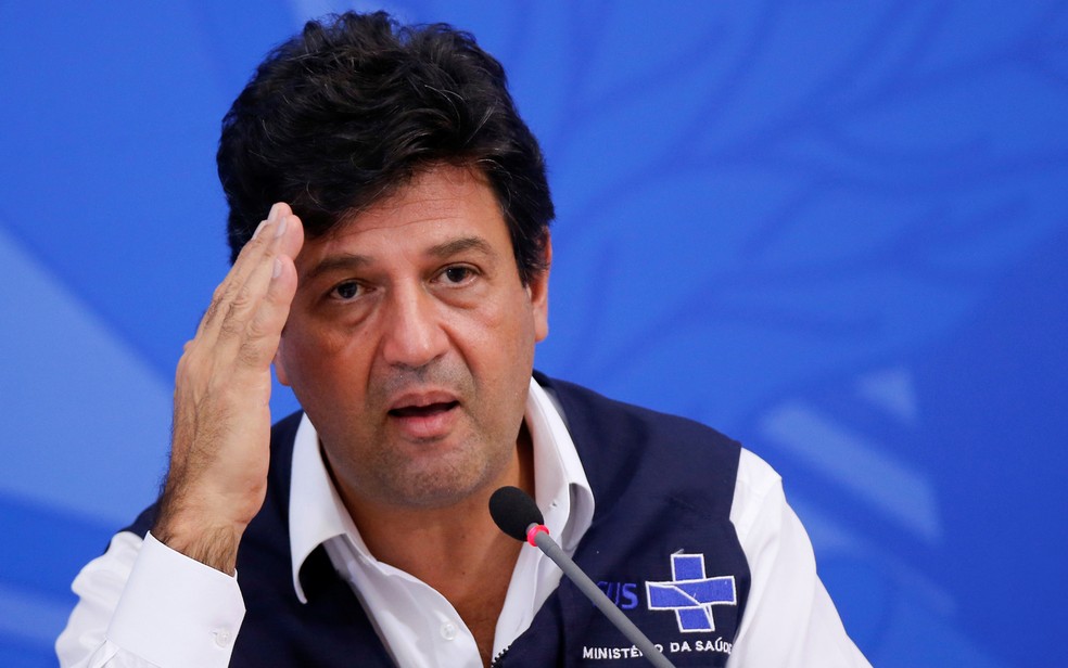 O ministro da Saúde, Luiz Henrique Mandetta, durante entrevista na quarta-feira (8), no Palácio do Planalto, em Brasília — Foto: Adriano Machado/Reuters