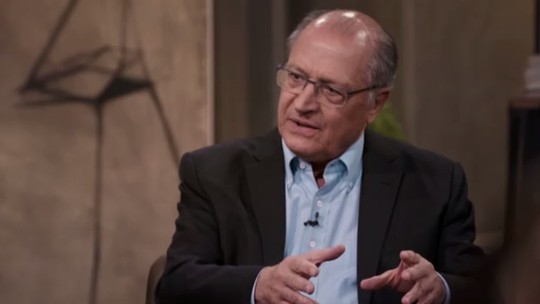 Alckmin diz que reforma tributária está 'madura' e que oposição 'vai ajudar' a aprová-la 