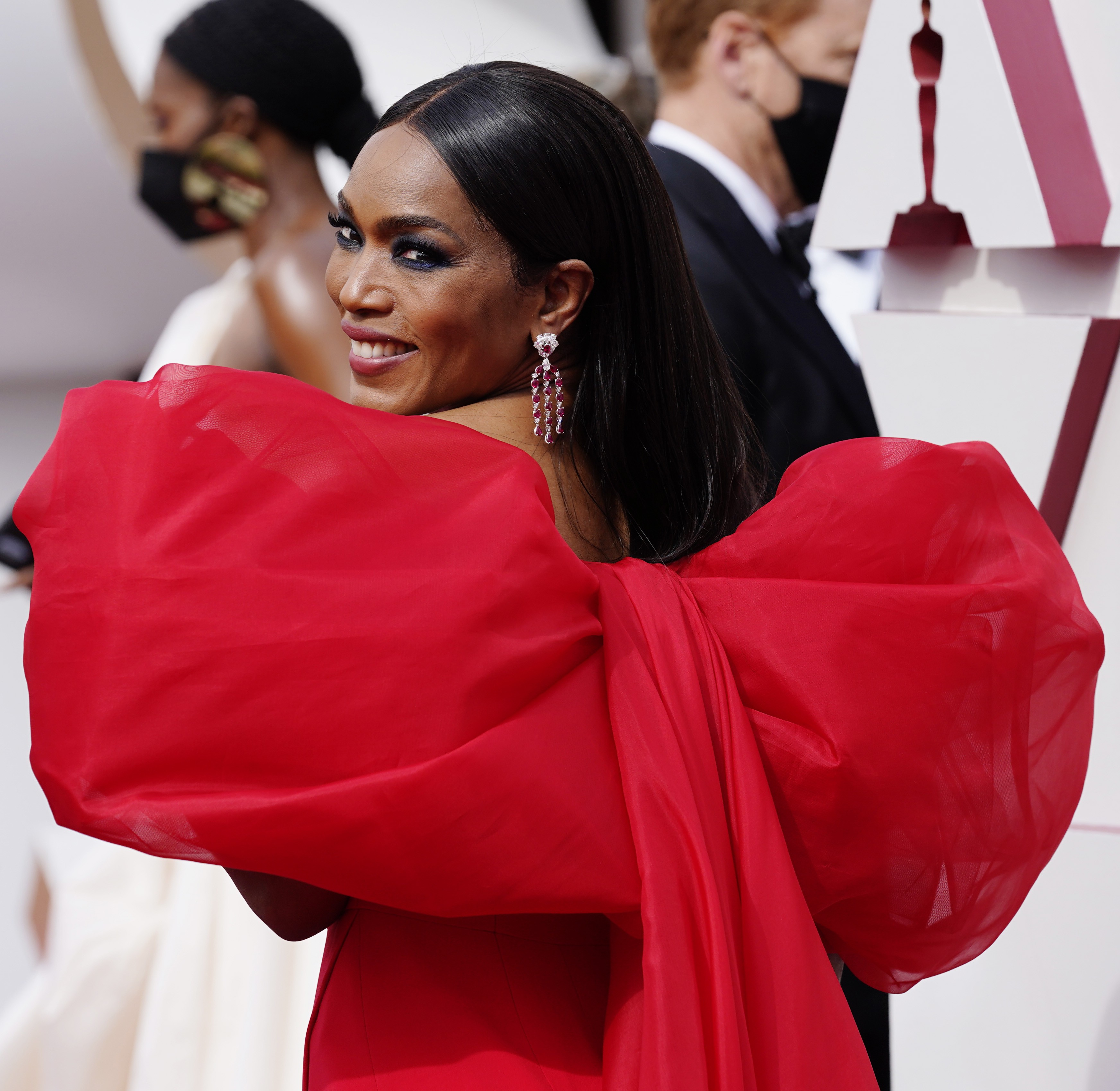 LOS ANGELES, CALIFORNIA – APRIL 25: Angela Bassett attends the 93rd Annual Academy Awards at Union Station on April 25, 2021 in Los Angeles, California. (Photo by Chris Pizzello-Pool/Getty Images) (Foto: Getty Images)