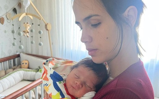 Pérola Faria fala sobre parto prematuro após diagnóstico: "Dormi chorando"