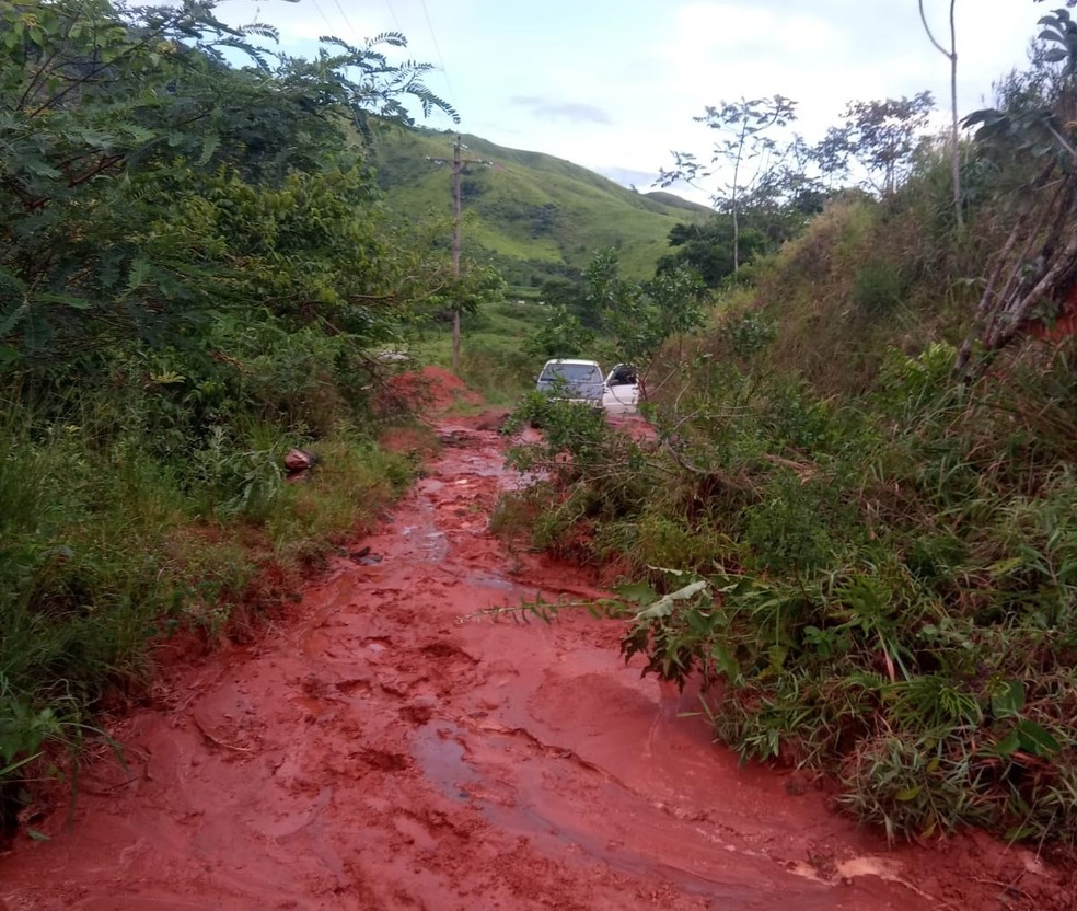 Chuva: Cachoeira Paulista tem estradas interditadas e transporte escolar suspenso na zona rural — Foto: Divulgação/Defesa Civil de Cachoeira Paulista