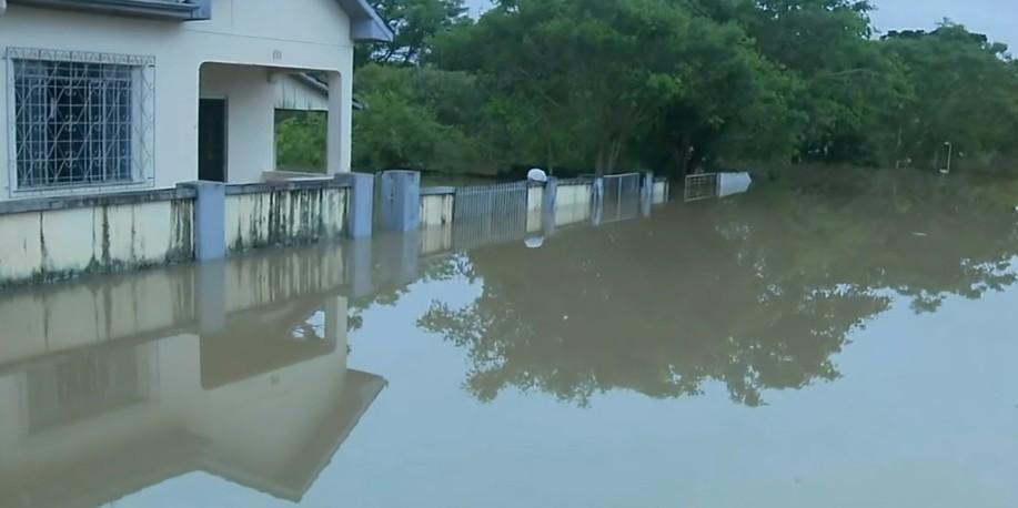 Chuvas deixam quatro cidades no Paraná em situação de emergência