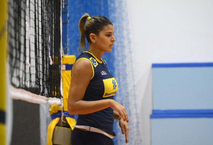 mari Paraíba treino seleção feminina vôlei saquarema (Foto: Alexandre Arruda/CBV)