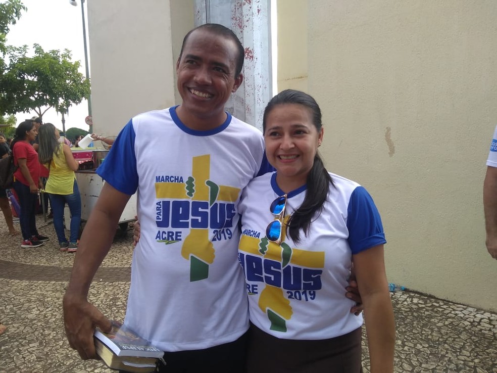 Iolanda  Figueiredo participou do evento com o marido, Sebastião Soares — Foto: Alcinete Gadelha/G1