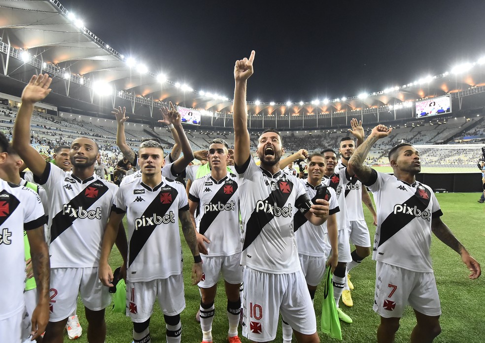 Festa dos jogadores do Vasco na vit�ria contra o Botafogo � Foto: Andr� Dur�o