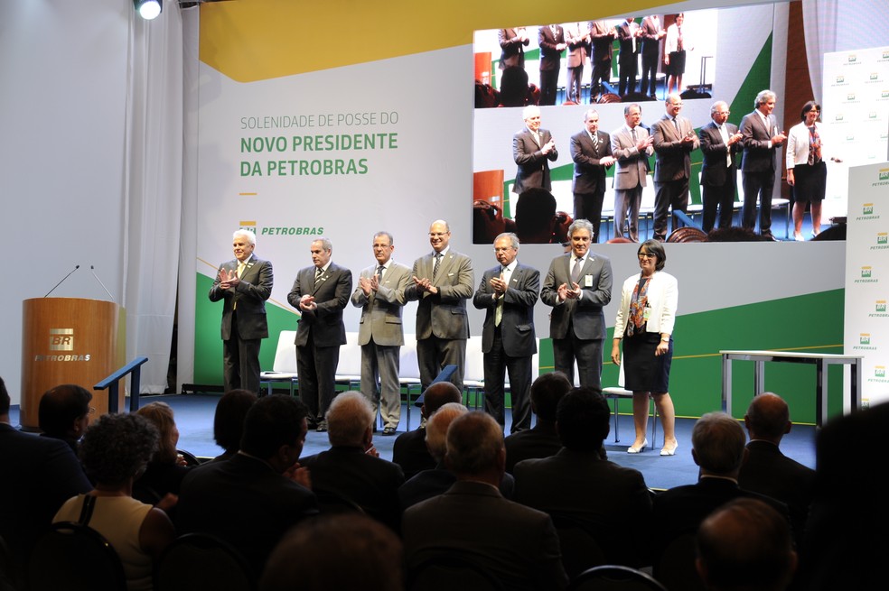 Posse do presidente da Petrobras Roberto Castello Branco com a presença do Diretor Geral da ANP, Décio Oddone; do Ministro de Estado de Minas e Energia, Bento Albuquerque; do Ministro de Estado da Economia, Paulo Guedes; do Governador do Estado do Rio de Janeiro, Wilson Witzel; do Presidente em Exercício do Conselho de Administração da Petrobras, Jerônimo Antunes e da Presidente Interina e Diretora de Exploração e Produção da Petrobras, Solange Guedes — Foto: Andre Ribeiro/Agência Petrobras