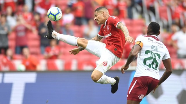 Inter venceu o Flu por 2 a 1 neste domingo