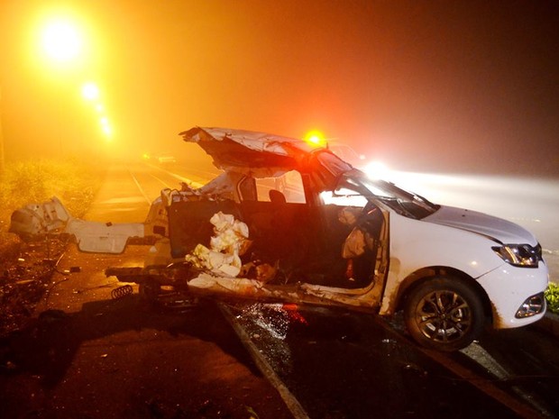Motorista, de 21 anos, e o passageiro, de 19, morreram em Turvo (Foto: Romildo Black/Correio do Sul)