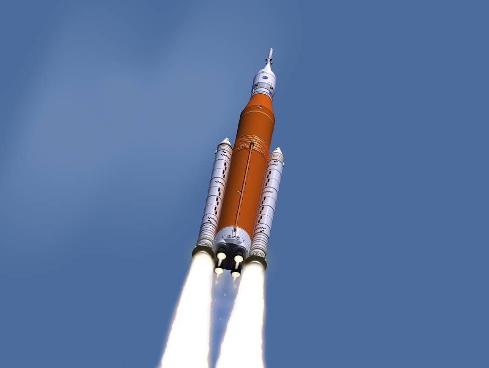 Acima, foguete da Nasa que, em 2024, levará a espaçonave com a primeira missão tripulada à Lua desde 1972 (Foto: NASA/MSFC)