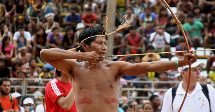 Cultura: Conheça a corrida tradicional indígena com tora