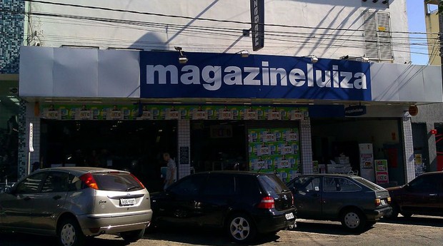 A Magazine Luiza foi beneficiada porque a concorrência foi muito machucada pela crise (Foto: Leonardo da Silva / Wikimedia Commons)