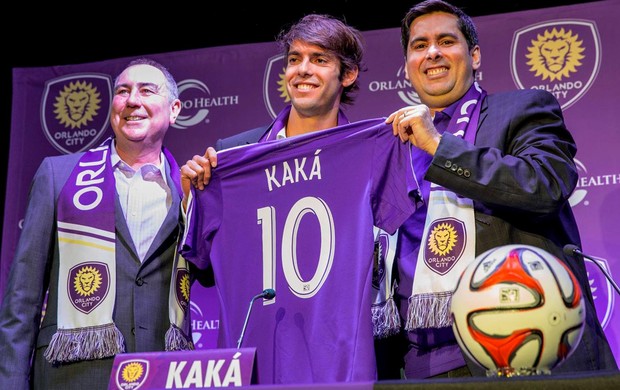 Os times de futebol do Brasil devem se tornar clube-empresas? Vote!