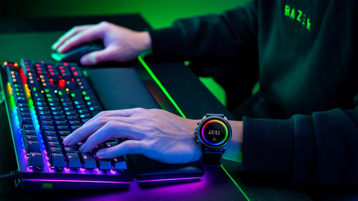 Smartwatch dedicado a gamers é anunciado por união de Razer e Fossil