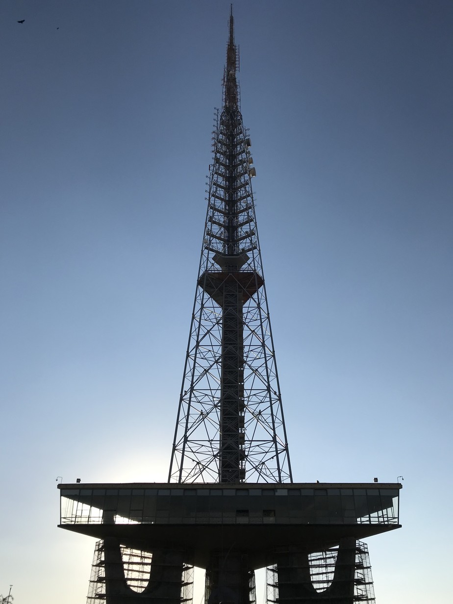 Torre de TV em Brasília se transforma na maior árvore de natal do país | O  que fazer no Distrito Federal | G1