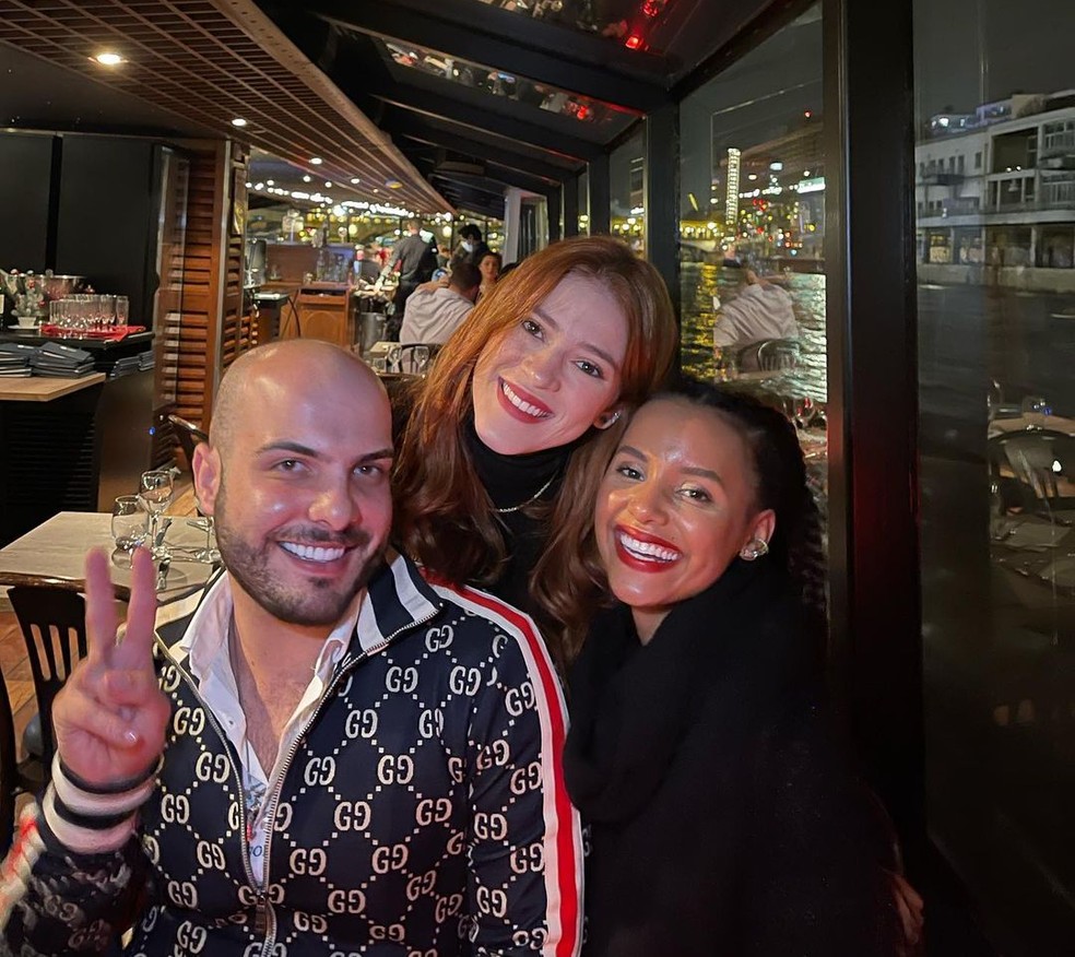 Gleici Damasceno, Mahmoud e Ana Clara em Paris — Foto: Instagram