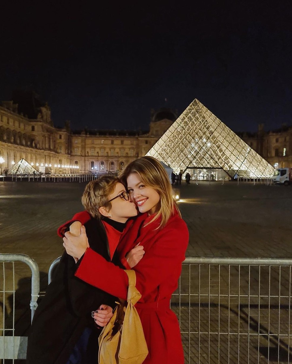 Vitória Strada e Marcella Rica em Paris — Foto: Reprodução/Instagram