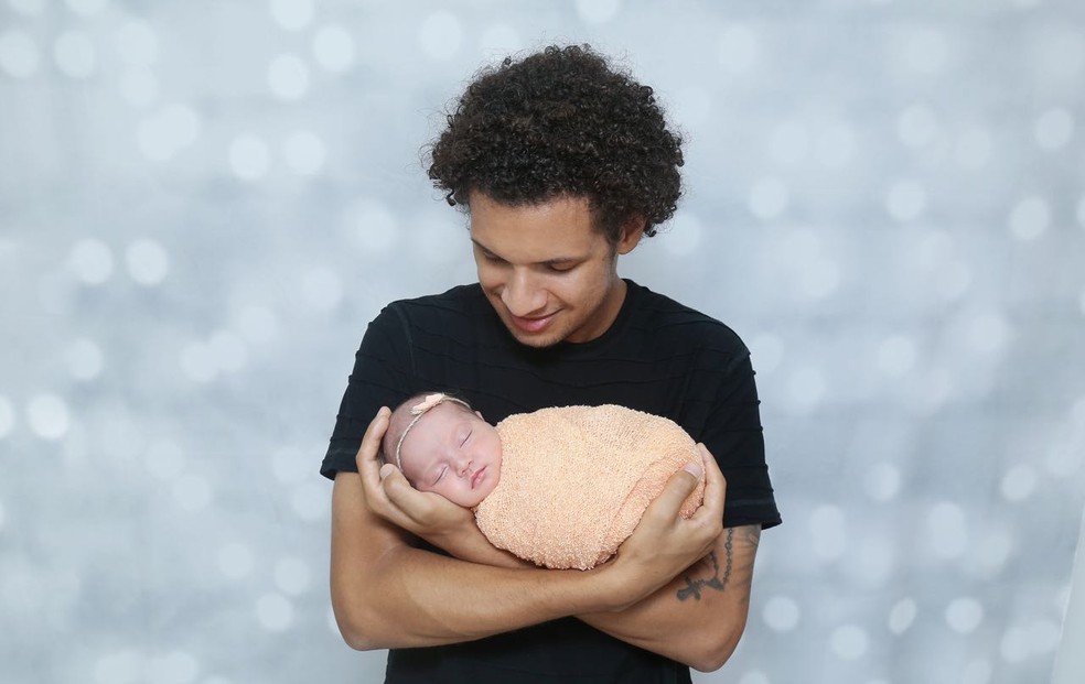 Willian Arão se tornou pai pela primeira vez em dezembro de 2017 (Foto: Arquivo pessoal)