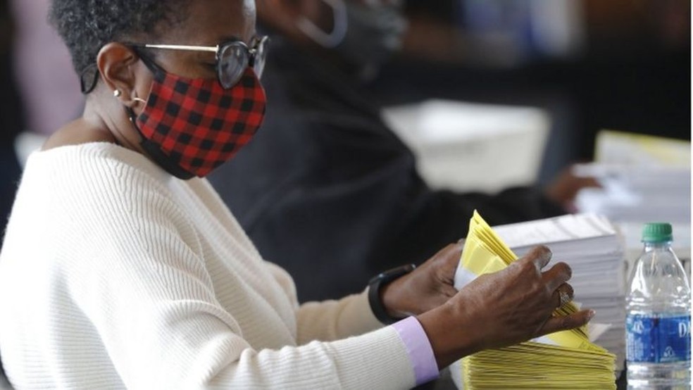 Para ter sucesso na empreitada, Trump precisaria fazer o plano funcionar em ao menos três Estados — Foto: EPA