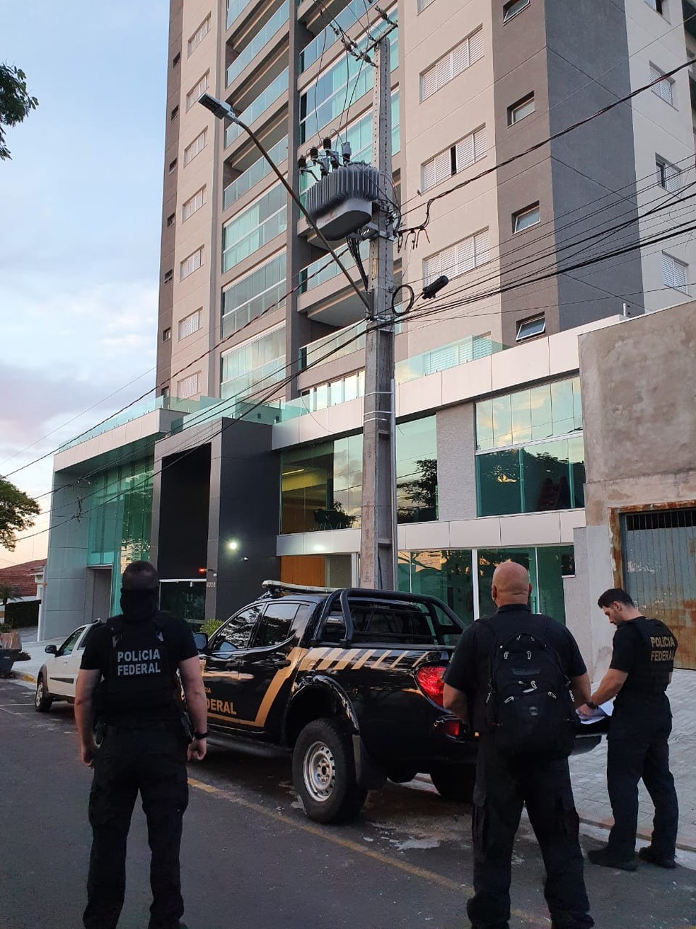 Operação da PF que investiga crimes em licitações mira prefeitos de Umuarama e Boa Vista da Aparecida — Foto: PF/Divulgação