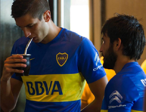 Betancur, meia do Boca, junto com Lodeiro, na reapresentação do time para 2016