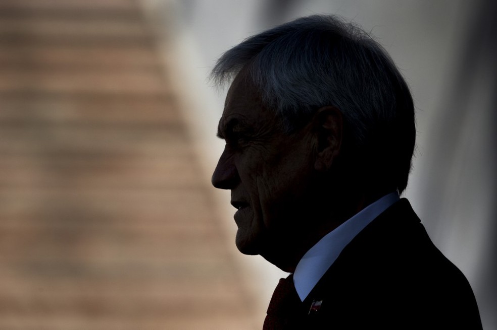 Presidente do Chile, Sebastián Piñera, discursa no dia 6 de novembro de 2019 — Foto: Javier Torres/AFP
