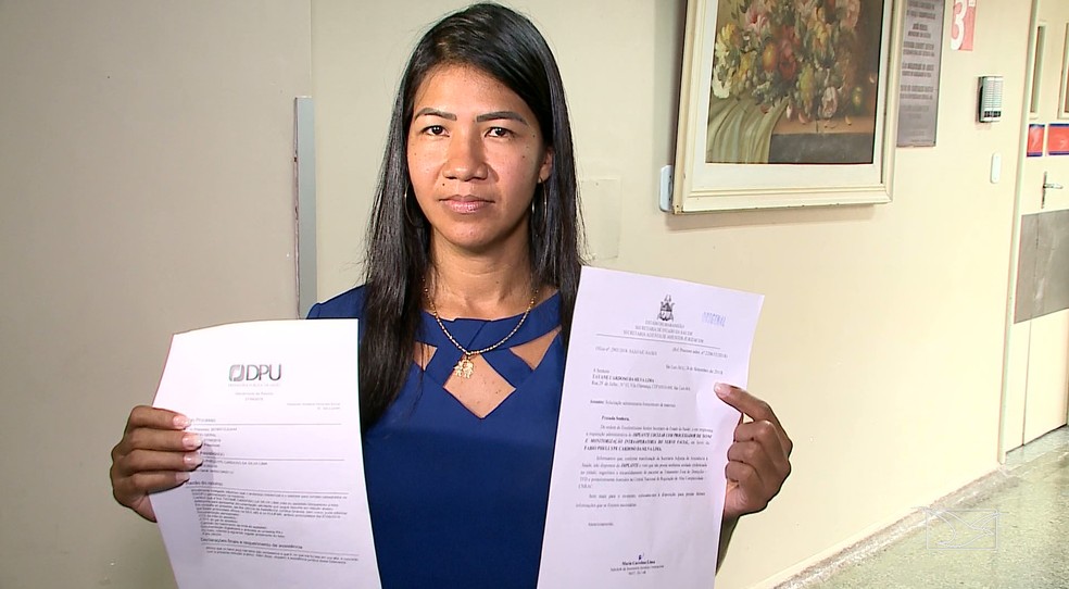 Tayane Cardoso, mÃ£e do menino, recorreu Ã  JustiÃ§a para conseguir custear a cirurgia pelo SUS. â Foto: ReproduÃ§Ã£o/TV Mirante