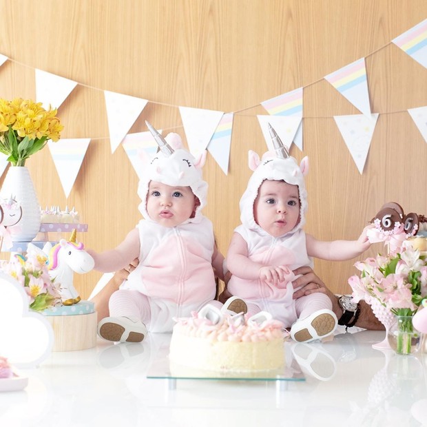 Fabiana Justus celebra seis meses de gêmeas (Foto: Reprodução/Instagram)