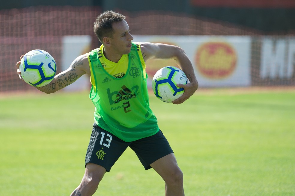 Rafinha volta a jogar por um clube brasileiro ap�s 14 anos � Foto: Alexandre Vidal/Flamengo