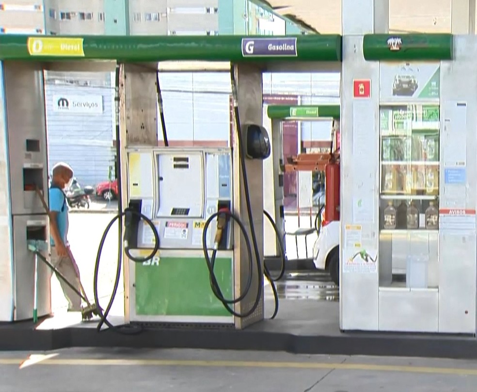 Posto de combustíveis é assaltado em Vila Velha, ES  — Foto: Reprodução/ TV Gazeta 