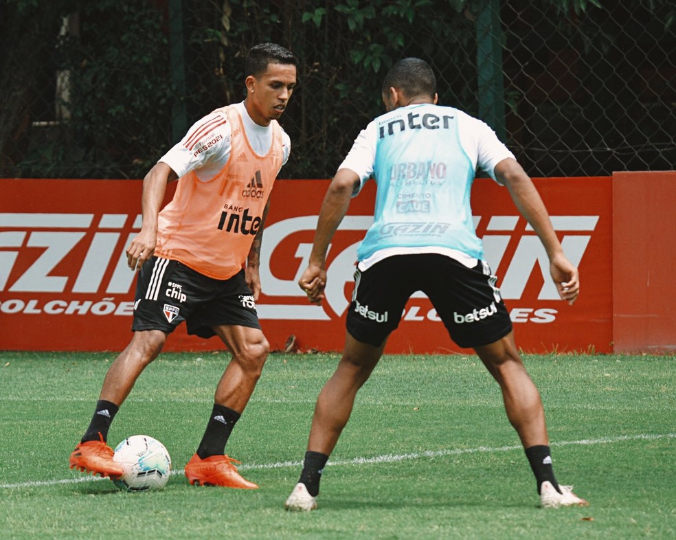 Igor Vinicius e Bruno Alves em treino do São Paulo — Foto: Divulgação São Paulo