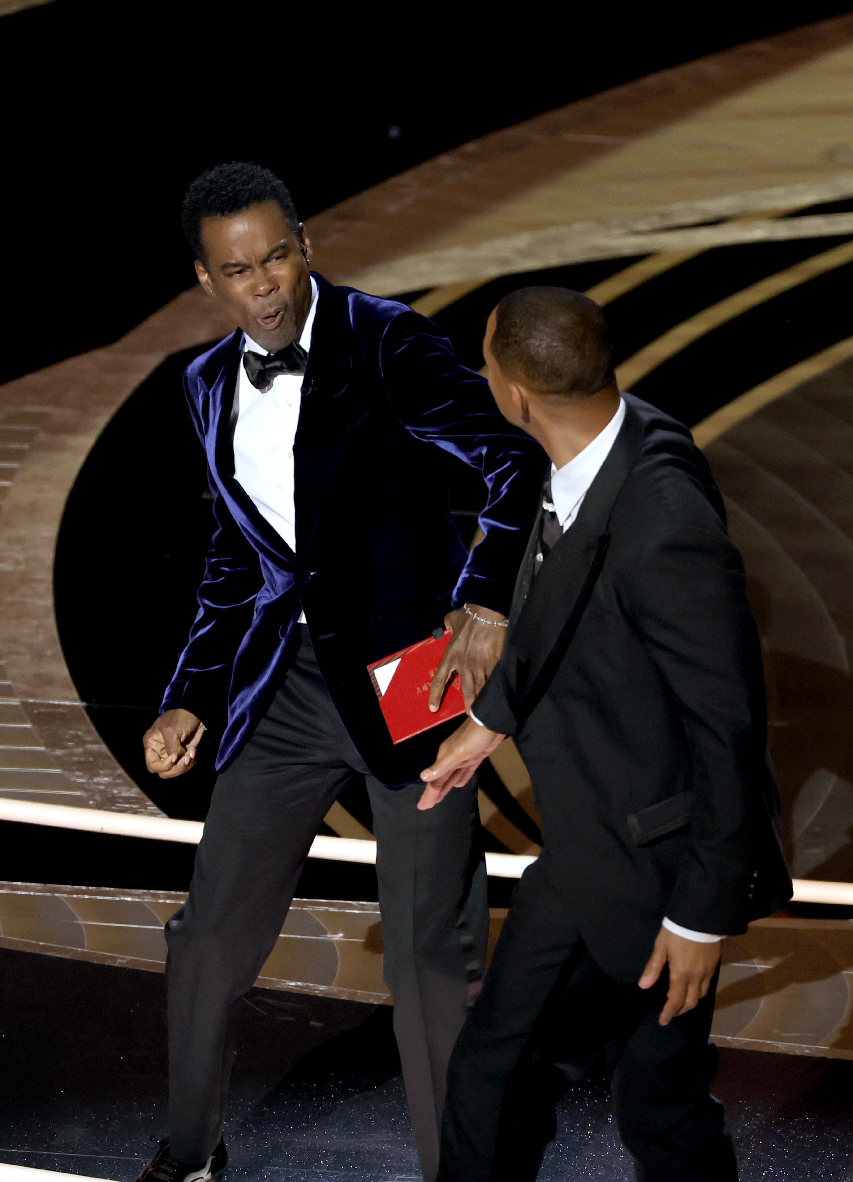 Chris Rock e Will Smith brigam no Oscar 2022 (Foto: Getty Images)