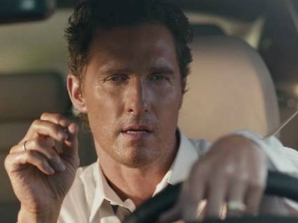 Matthew McConaughey divaga nos novos comerciais da marca Lincoln (Foto: Reprodução)