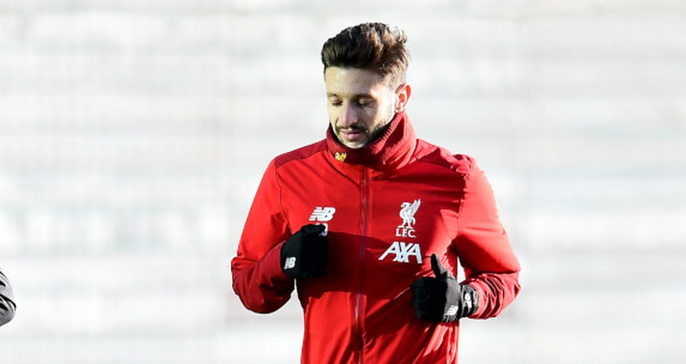 Lallana é opção para o segundo tempo no Liverpool de Klopp — Foto: Andrew Powell/Liverpool