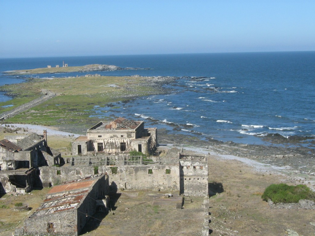 Vista do farol da Isla de Flores (Foto: wikimedia commons)