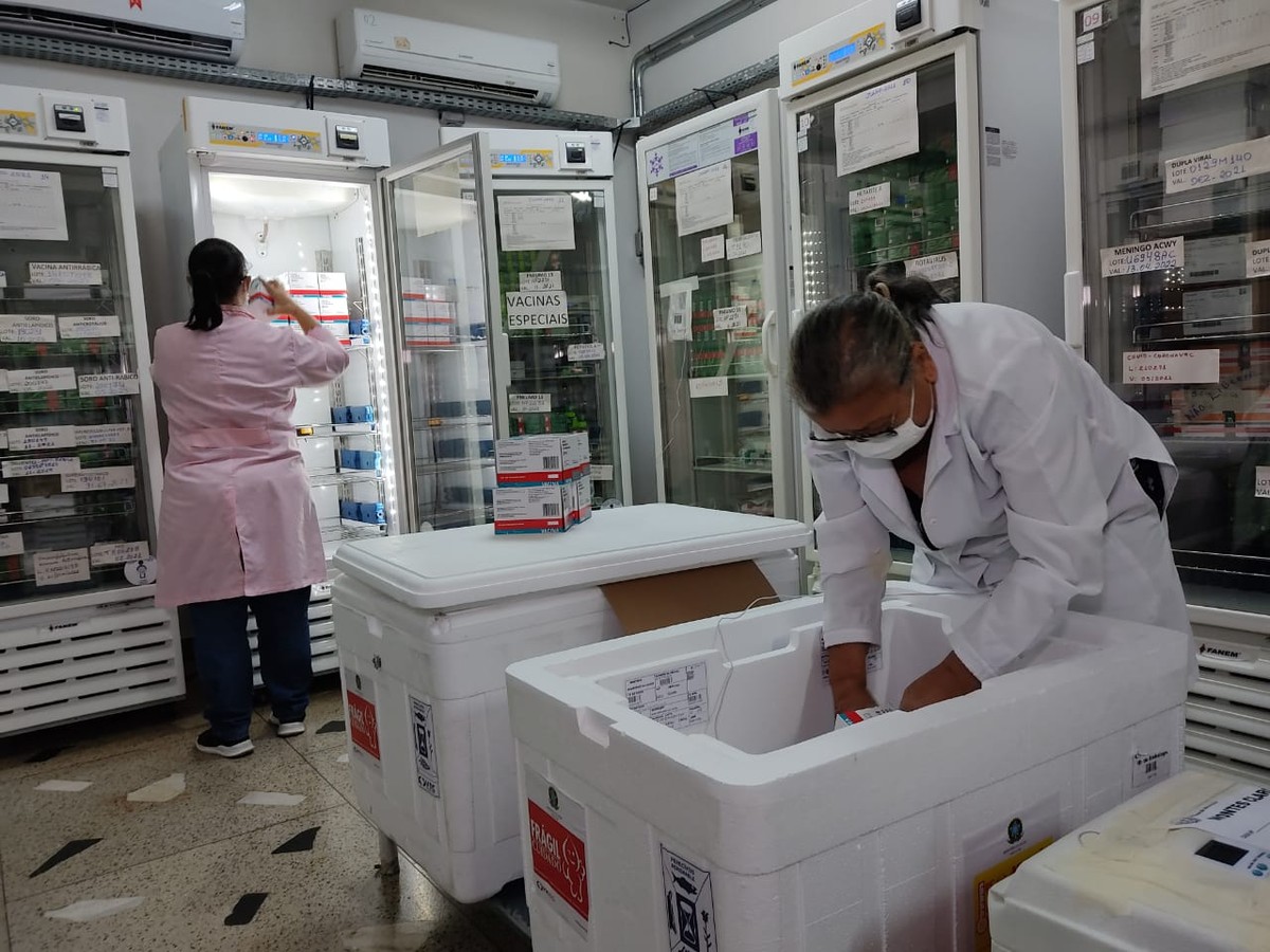 Coronavírus: Municípios do Norte de MG recebem vacinas para imunizar trabalhadores da indústria  