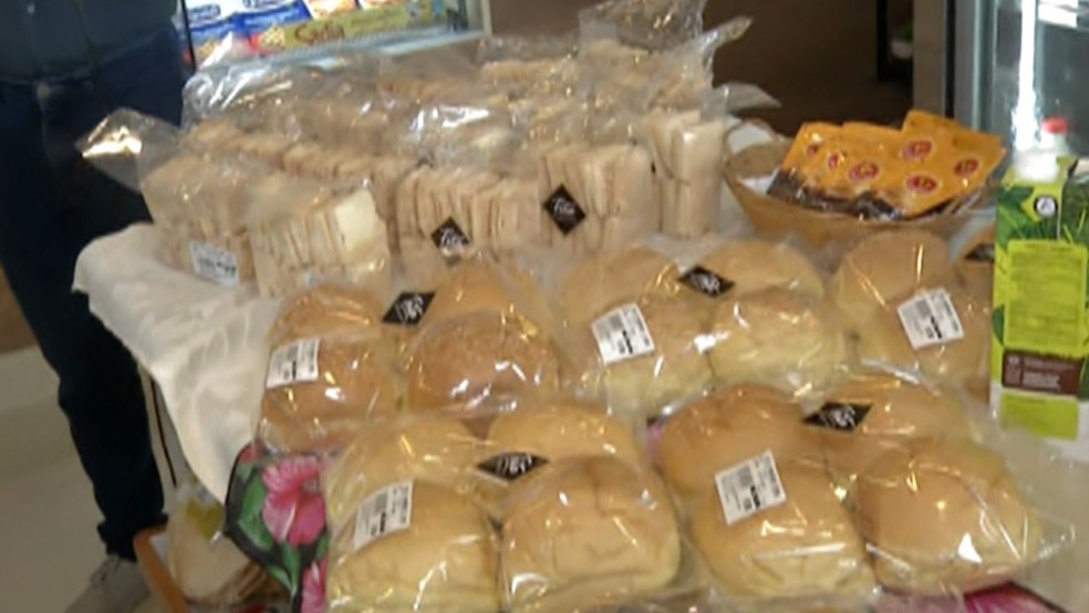 Pães estão entre os itens que ficaram mais caros por causa da alta do dólar. — Foto: Reprodução/TV Diário
