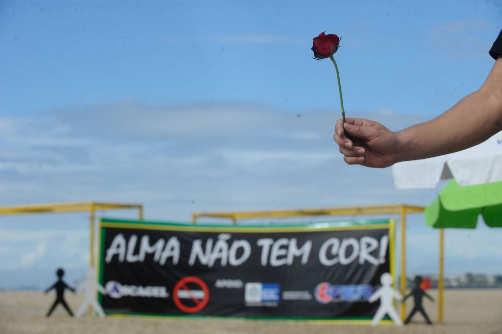 Manifestação contra racismo. — Foto: Tania Rego/Agência Brasil