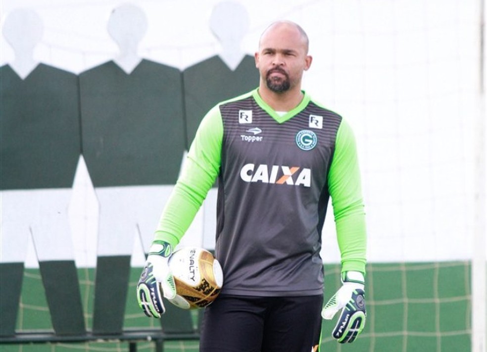 Goiânia fecha com experiente goleiro Márcio, ex-Goiás e ...