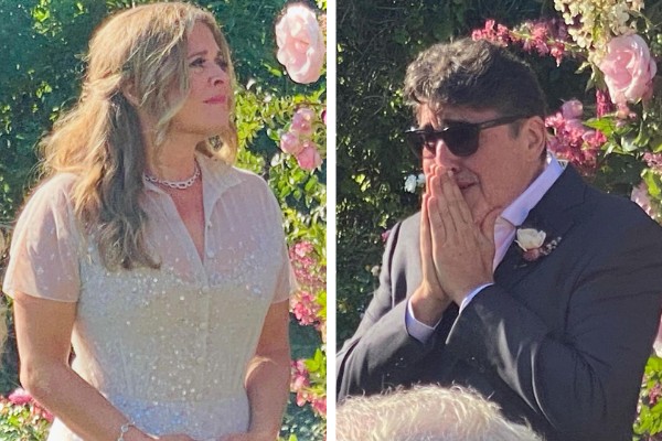 Jennifer Lee e Alfred Molina se casam (Foto: Reprodução/Instagram)