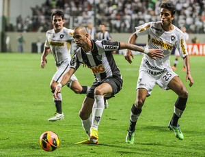 Diego Tardelli em lance do jogo com o Botafogo (Foto: Bruno Cantini / Flickr do Atlético-MG)