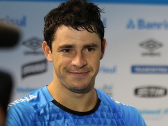 Giuliano deixa dores de lado para jogar: Não é suficiente para me tirar