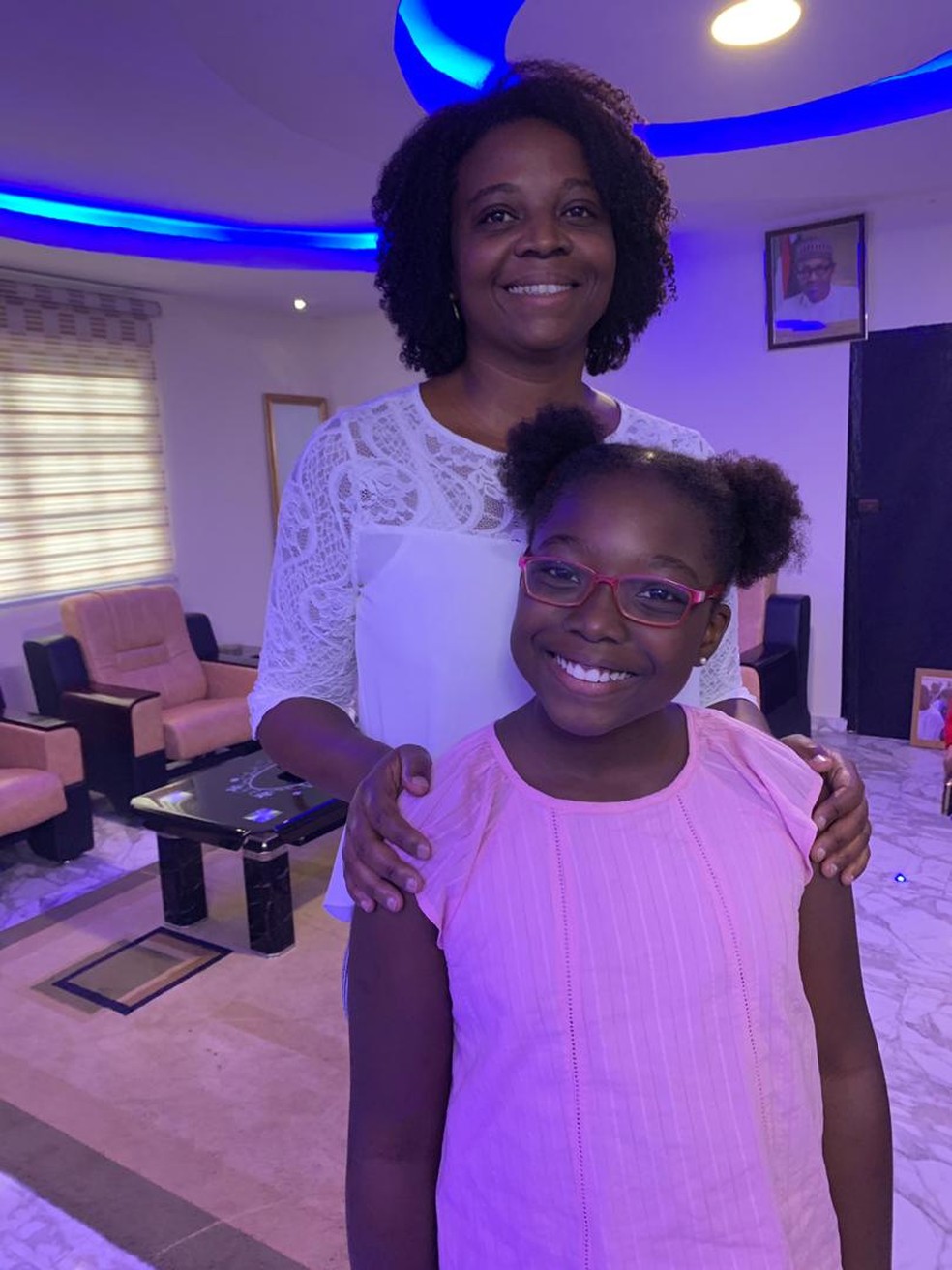 M&atilde;e e filha est&atilde;o voltando para o Brasil &mdash; Foto: Arquivo pessoal