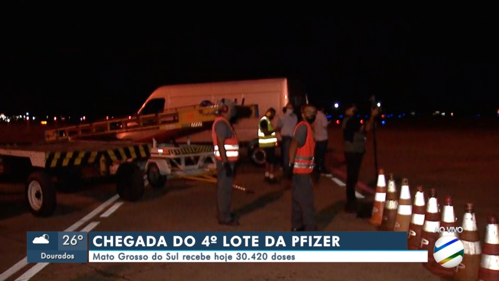 Quarto lote da Pfizer chegou a Campo Grande (MS) no início da noite desta segunda-feira (7) — Foto: TV Morena/Divulgação