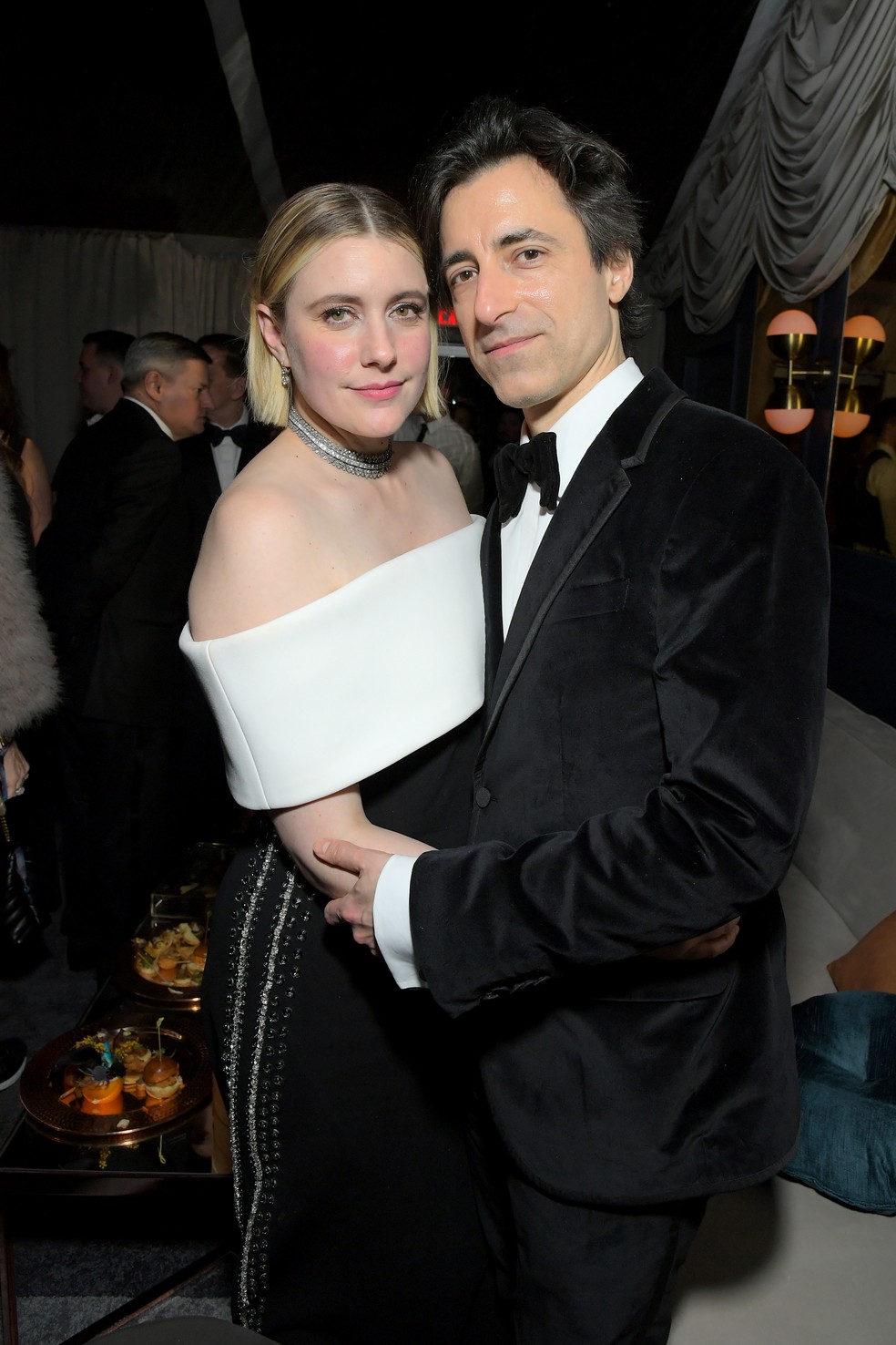 O casal Greta Gerwig e Noah Baumbach — Foto: Charley Gallay / GETTY IMAGES NORTH AMERICA / AFP